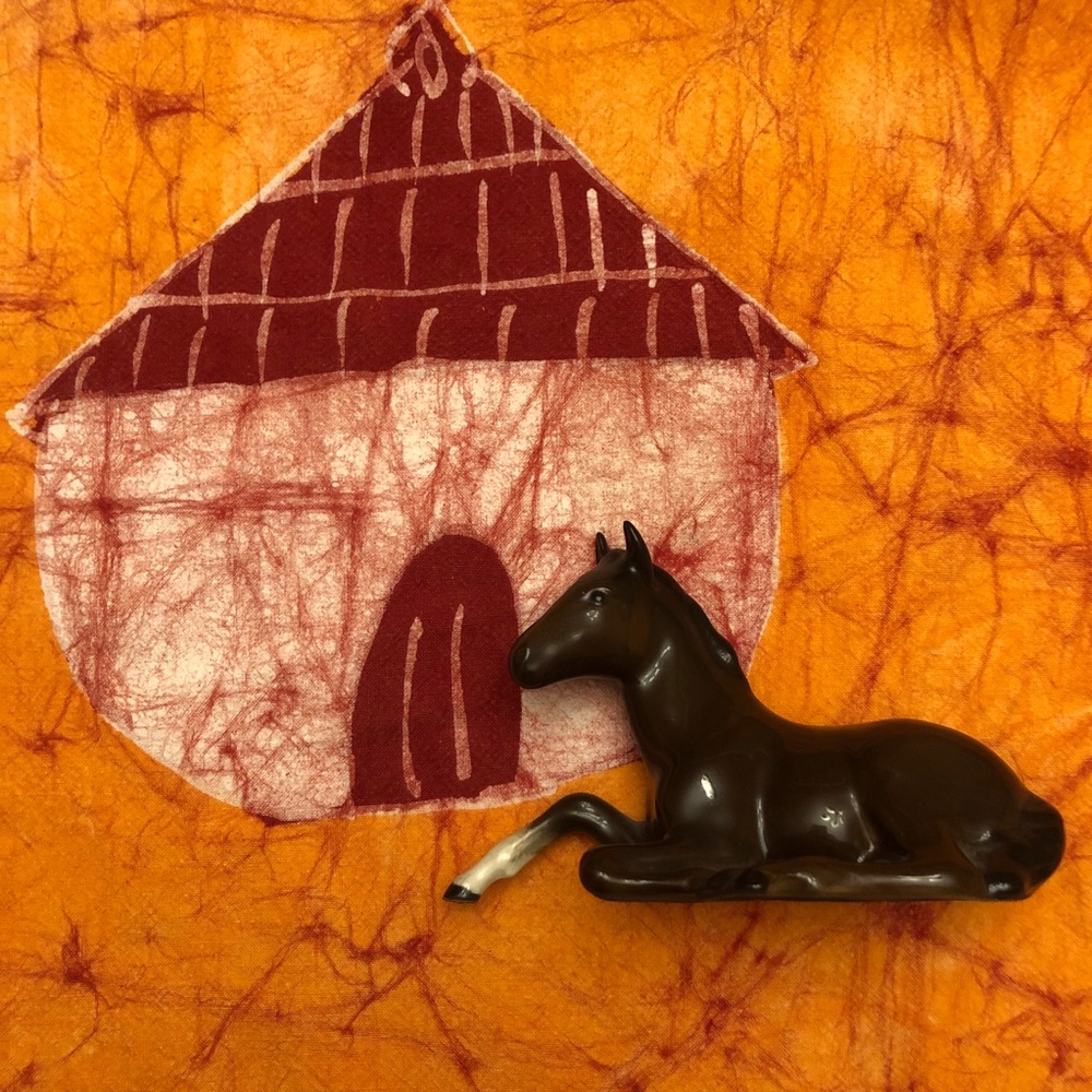 Royal Doulton Horse Foal (Lying Down) Figurine - Picture 10 of 10